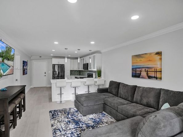 2900 N Banyan St 101, Fort Lauderdale FL 33316