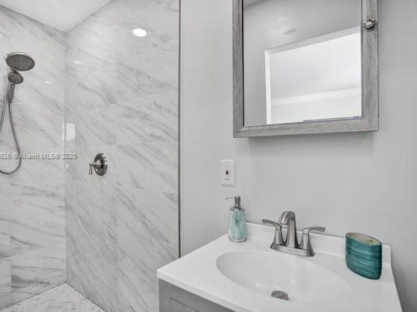 2900 N Banyan St 101, Fort Lauderdale FL 33316