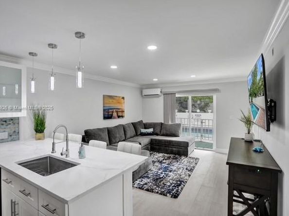 2900 N Banyan St 101, Fort Lauderdale FL 33316
