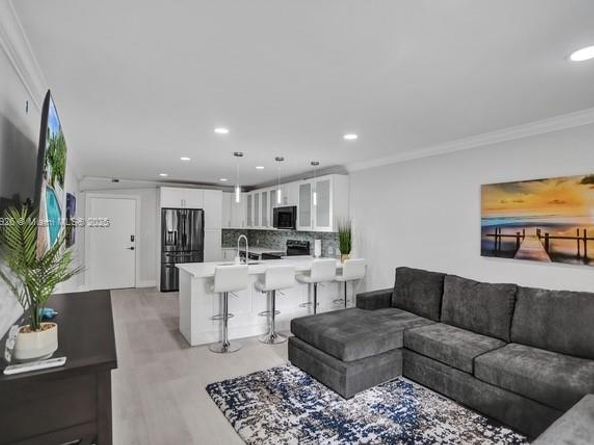 2900 N Banyan St 101, Fort Lauderdale FL 33316
