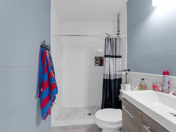 538 NW 11th St, Homestead FL 33030