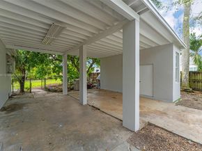 538 NW 11th St, Homestead FL 33030