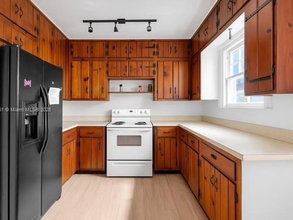 538 NW 11th St, Homestead FL 33030