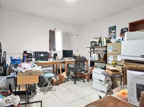 1131 SW 104th Ct, Miami FL 33174