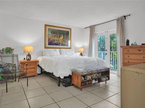 1131 SW 104th Ct, Miami FL 33174