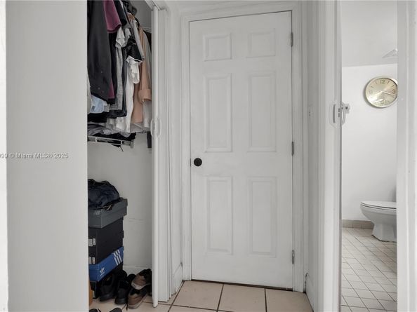 1131 SW 104th Ct, Miami FL 33174