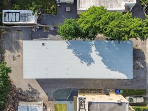 1736 NW 19th St, Miami FL 33125