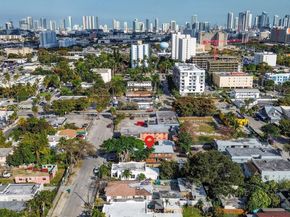 1736 NW 19th St, Miami FL 33125