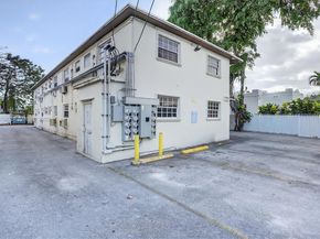 1736 NW 19th St, Miami FL 33125