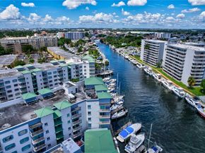 2475 NW 16th St Rd 308, Miami FL 33125