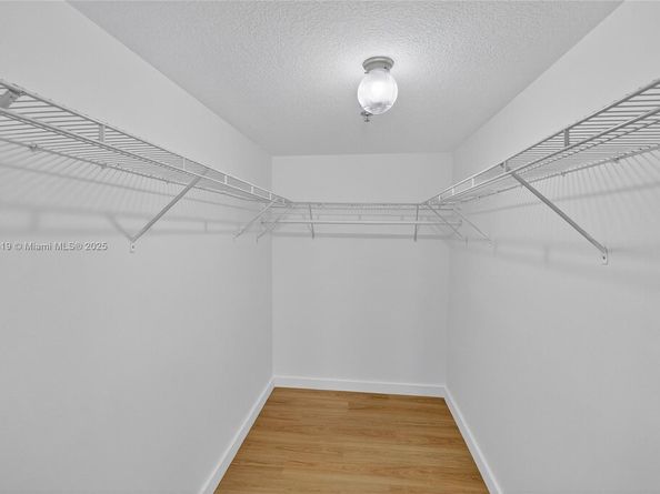 2475 NW 16th St Rd 308, Miami FL 33125