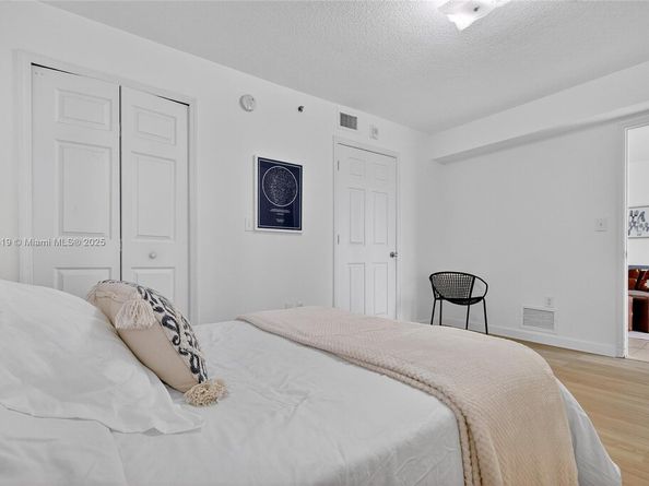 2475 NW 16th St Rd 308, Miami FL 33125