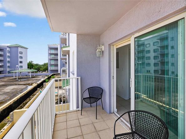 2475 NW 16th St Rd 308, Miami FL 33125