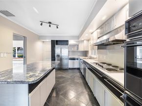 1375 N Biscayne Point Rd, Miami Beach FL 33141