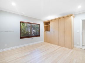 1375 N Biscayne Point Rd, Miami Beach FL 33141
