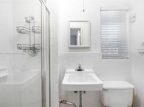 1375 N Biscayne Point Rd, Miami Beach FL 33141