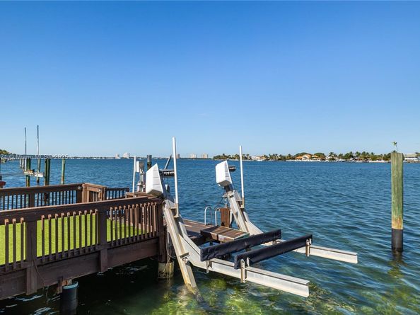 1375 N Biscayne Point Rd, Miami Beach FL 33141