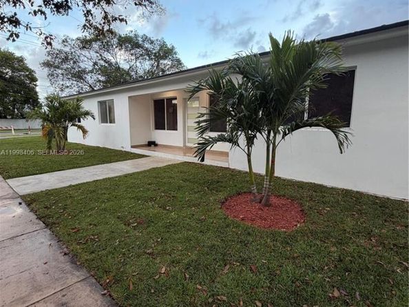 596 Ragan Dr, Miami Springs FL 33166