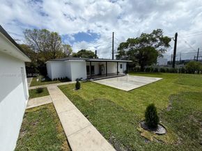 596 Ragan Dr, Miami Springs FL 33166