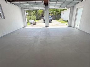 596 Ragan Dr, Miami Springs FL 33166