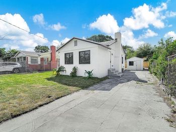 3040 NW 13th Ave