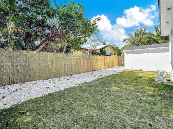 3040 NW 13th Ave, Miami FL 33142