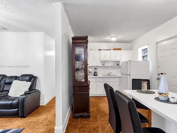 2900 NW 164th St, Miami Gardens FL 33054