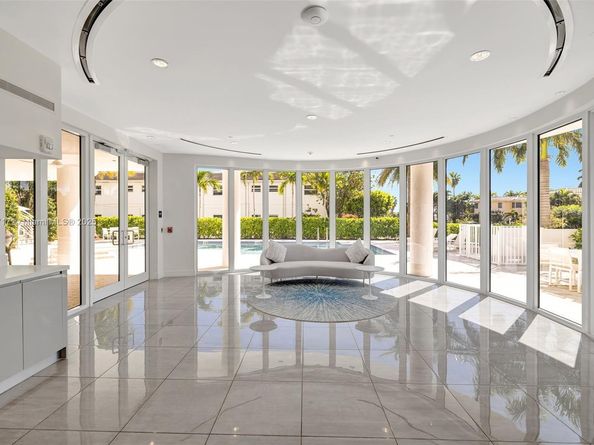 612 Bayshore Dr 301, Fort Lauderdale FL 33304