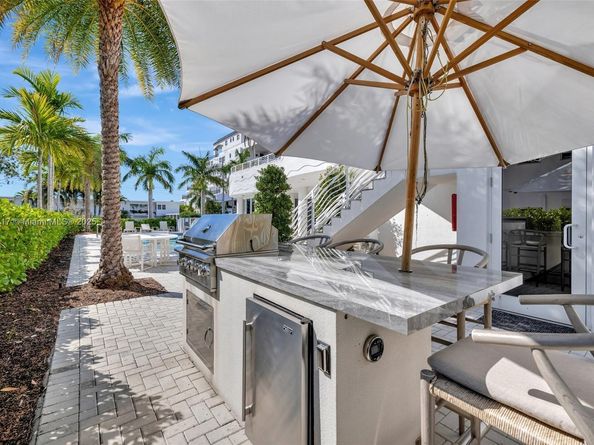 612 Bayshore Dr 301, Fort Lauderdale FL 33304