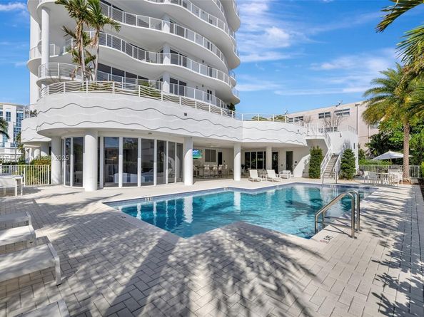 612 Bayshore Dr 301, Fort Lauderdale FL 33304