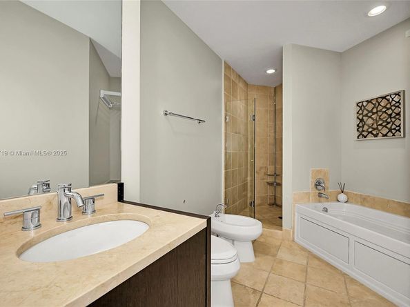18201 Collins Ave 4009A, Sunny Isles Beach FL 33160