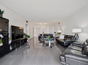 5601 Collins Ave 820, Miami Beach FL 33140