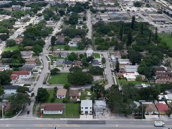 4313 NW 32nd Ave, Miami FL 33142