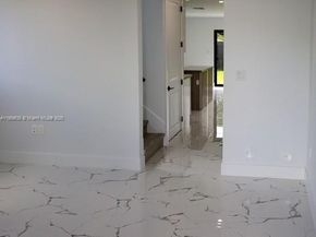 4313 NW 32nd Ave, Miami FL 33142