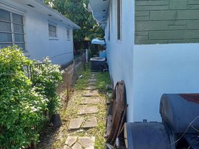 5250 NW 24th Ave, Miami FL 33142