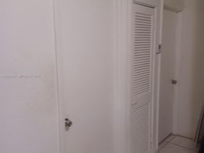 5250 NW 24th Ave, Miami FL 33142