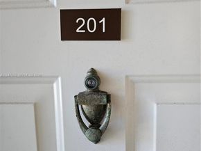 7715 Southampton Ter 201E, Tamarac FL 33321