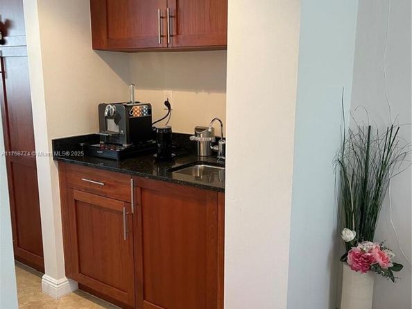 312 SW 14th Ave 312, Fort Lauderdale FL 33312