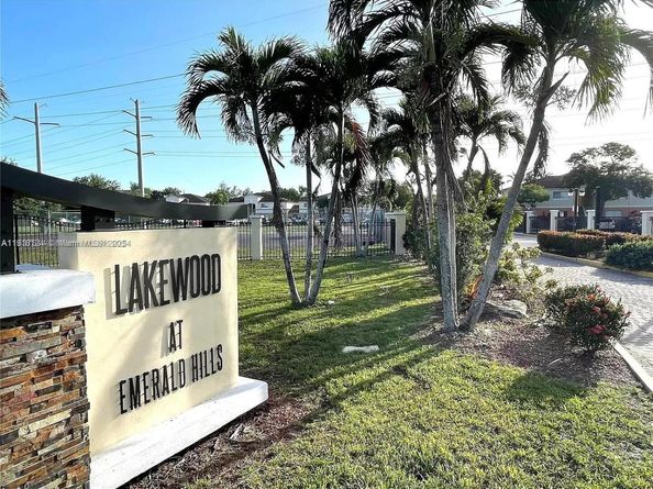 3690 N 56th Ave 916, Hollywood FL 33021