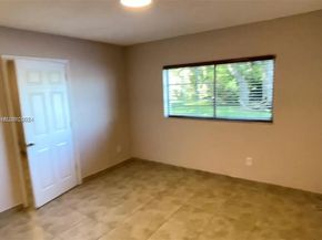 3690 N 56th Ave 916, Hollywood FL 33021