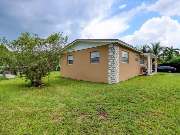 30211 SW 158th Rd, Homestead FL 33033