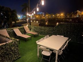 701 Hollywood Blvd, Hollywood FL 33019