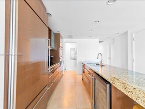 3801 Collins Ave 1105, Miami Beach FL 33140