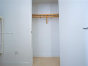 3801 Collins Ave 1105, Miami Beach FL 33140