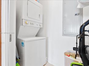 3801 Collins Ave 1105, Miami Beach FL 33140