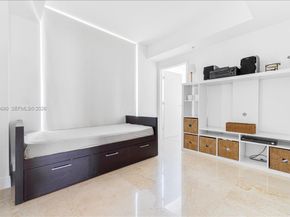 3801 Collins Ave 1105, Miami Beach FL 33140