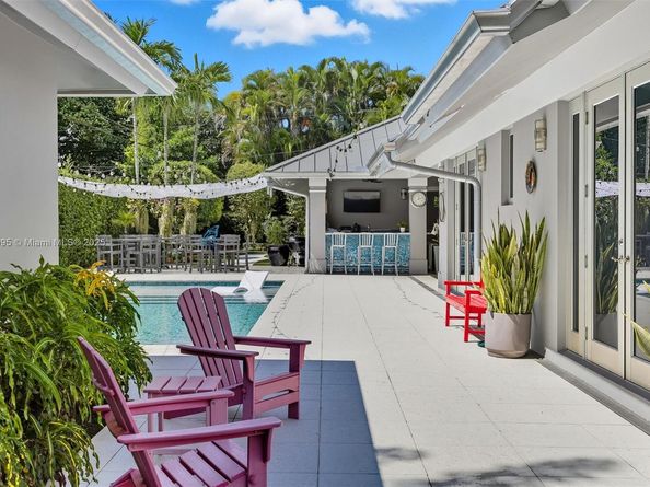 5800 SW 99th Ter, Pinecrest FL 33156