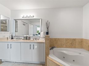 7918 Harbor Island Dr 212, North Bay Village FL 33141