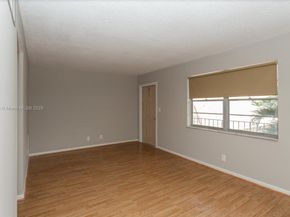 2145 Pierce St 218, Hollywood FL 33020