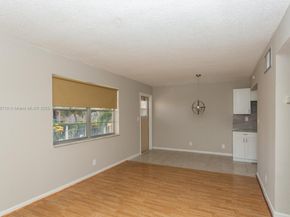 2145 Pierce St 218, Hollywood FL 33020